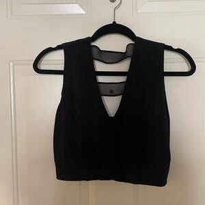 Crop black v neck with mesh bands